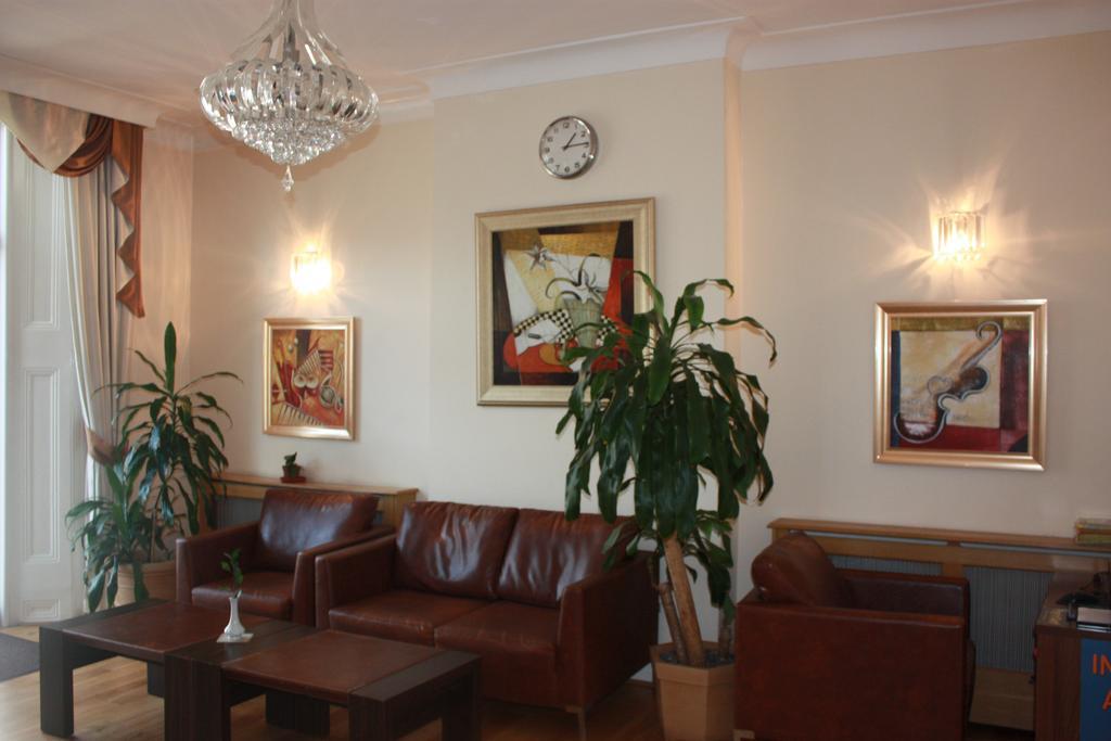 Corner House Hotel ลอนดอน ภายนอก รูปภาพ