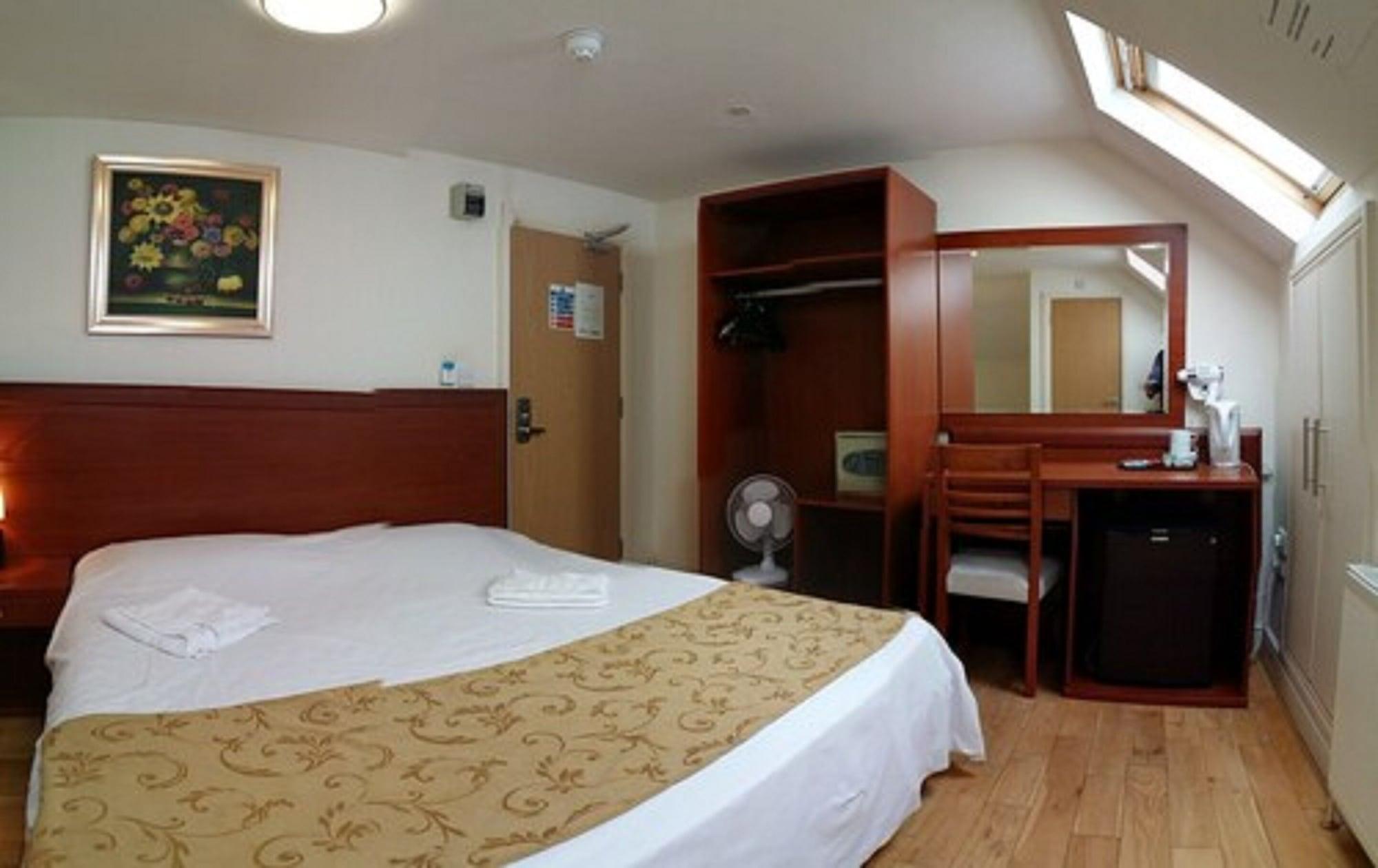 Corner House Hotel ลอนดอน ภายนอก รูปภาพ