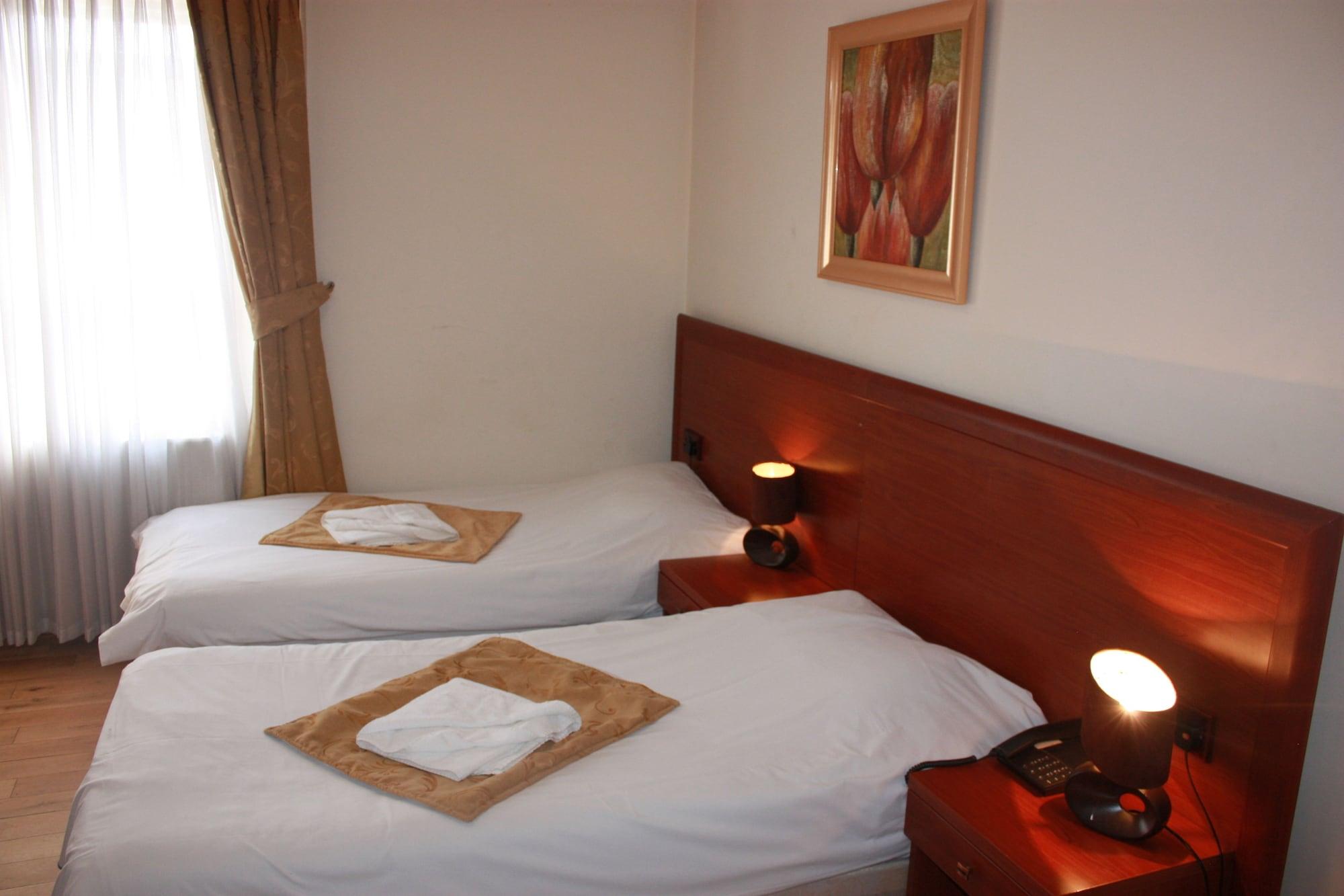 Corner House Hotel ลอนดอน ภายนอก รูปภาพ