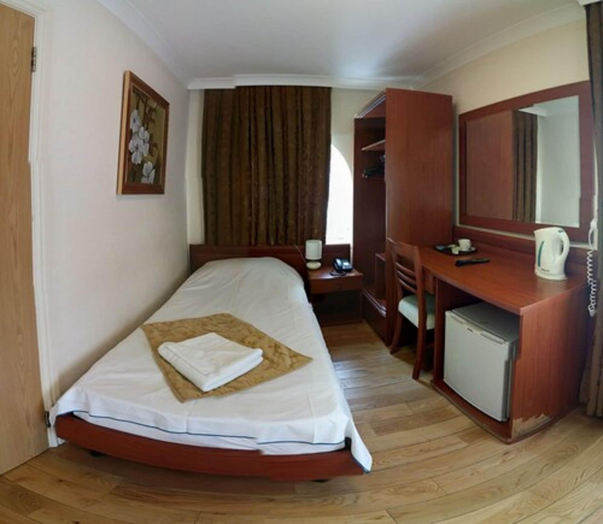 Corner House Hotel ลอนดอน ภายนอก รูปภาพ